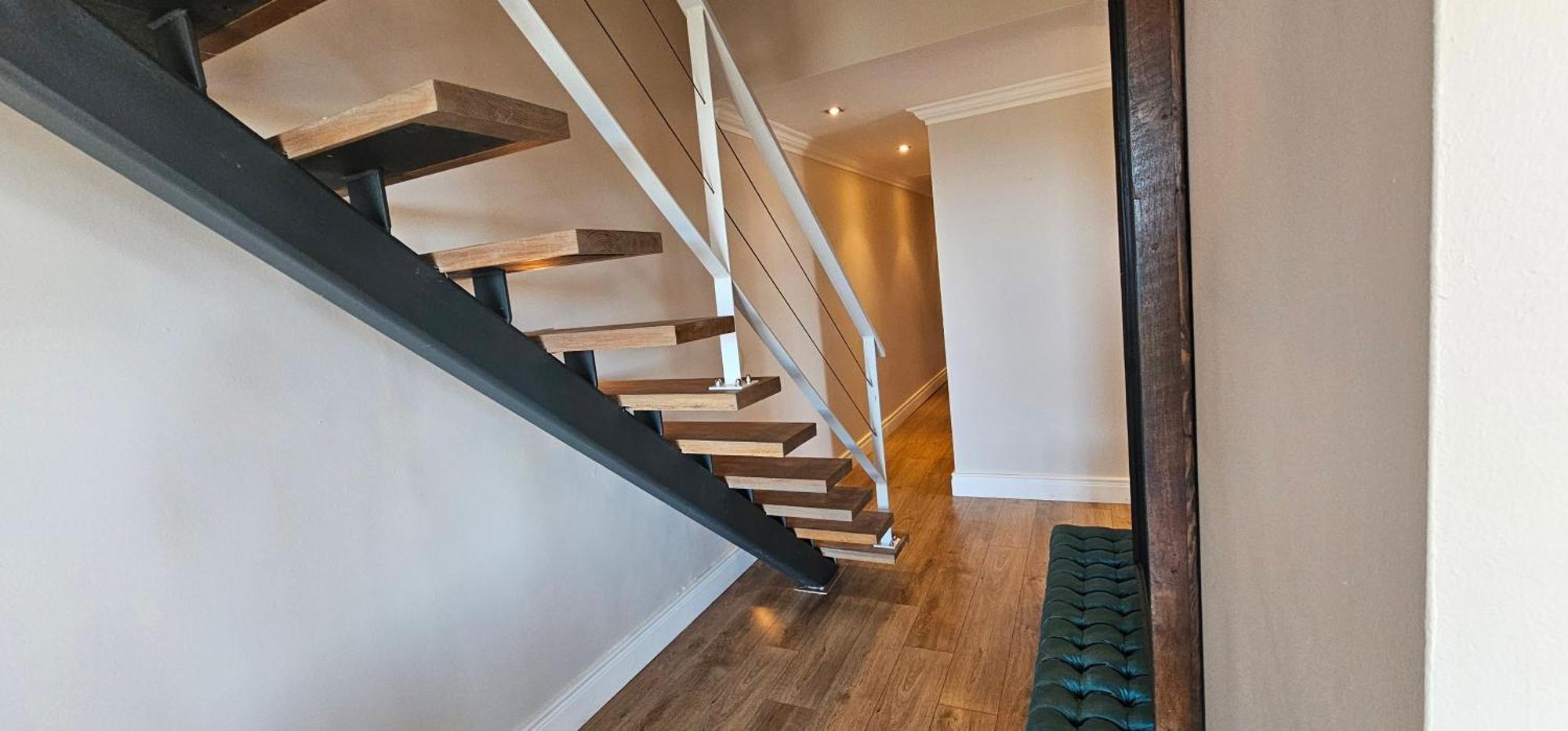 Luxury Rooftop 4bedroom Cape Royale With V&a Seapoint View Apartment Cape Town
