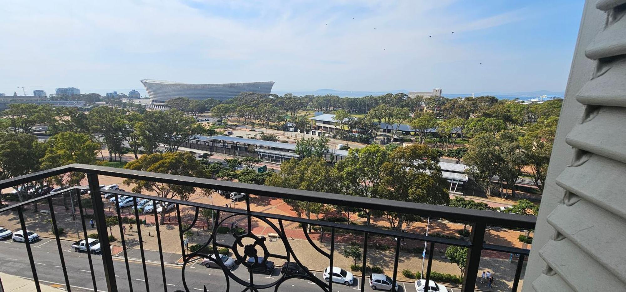 Luxury Rooftop 4bedroom Cape Royale With V&a Seapoint View