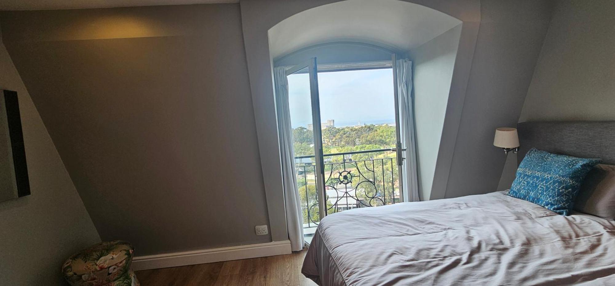 Luxury Rooftop 4bedroom Cape Royale With V&a Seapoint View * Cidade Do Cabo