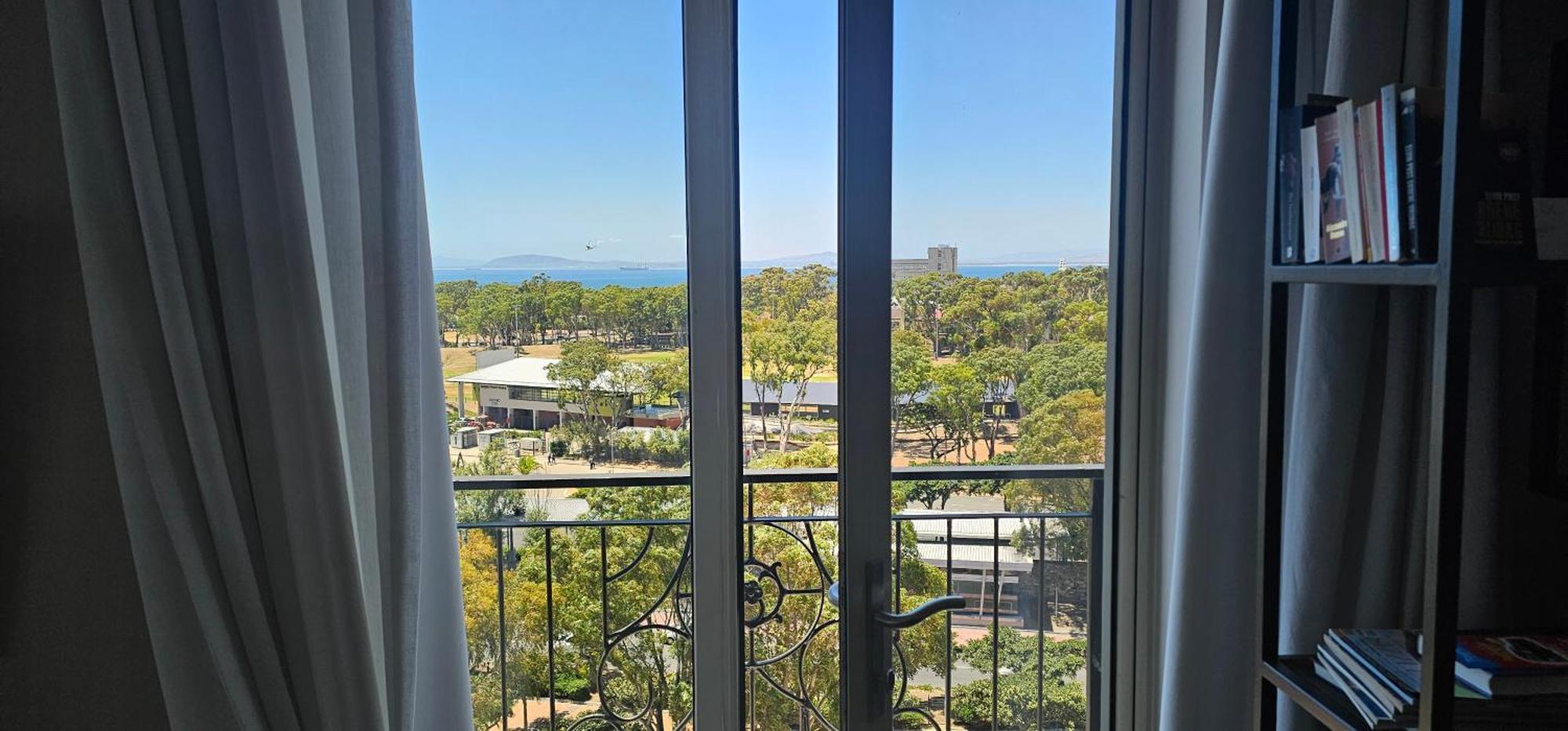 Luxury Rooftop 4bedroom Cape Royale With V&a Seapoint View * Cidade Do Cabo